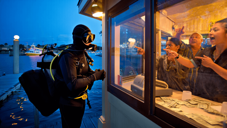 Disney Springs Paddlefish restaurant robbed by scuba diver