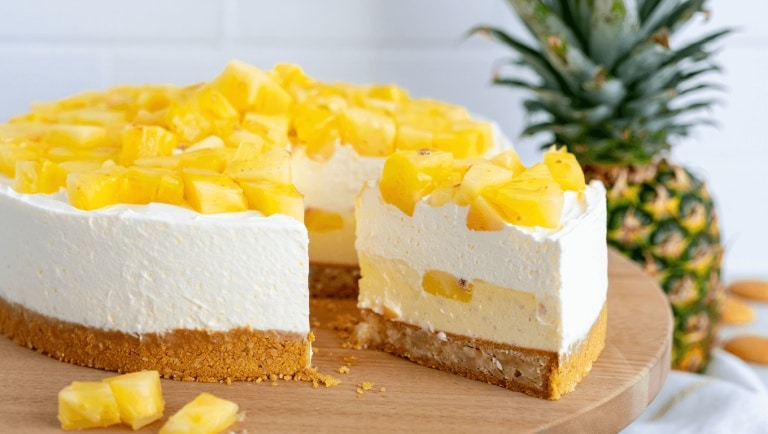 No Bake Pineapple Cake