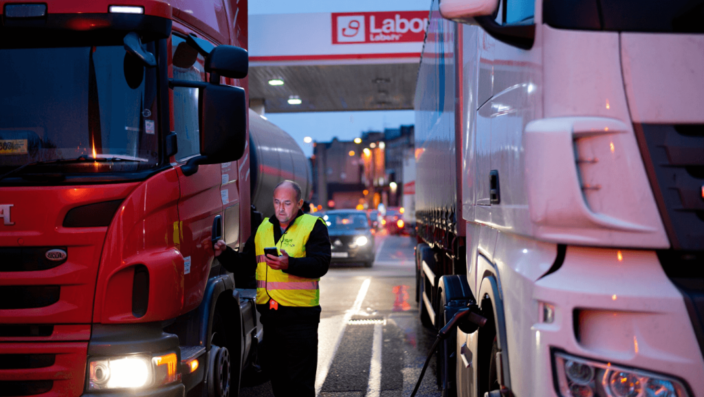 Labour threatens another major petrol and diesel vehicle ban in net zero push