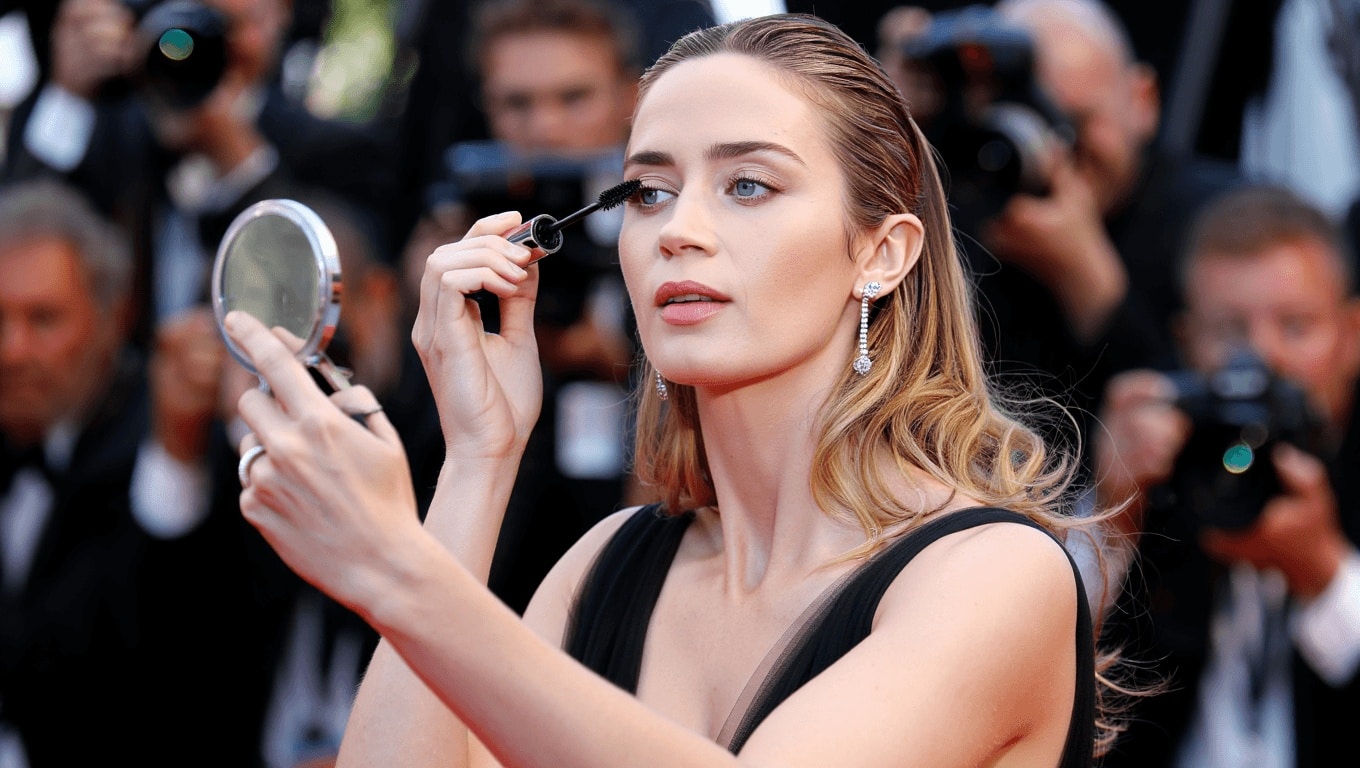 Emily Blunt Skipped Falsies at “The Devil Wears Prada 2” Premiere — She Opted for a Volumizing Mascara Instead