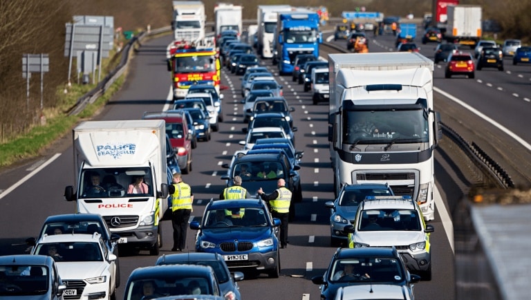 M23 traffic: Police shut motorway near Gatwick for 'several hours' as drivers brace for Easter chaos