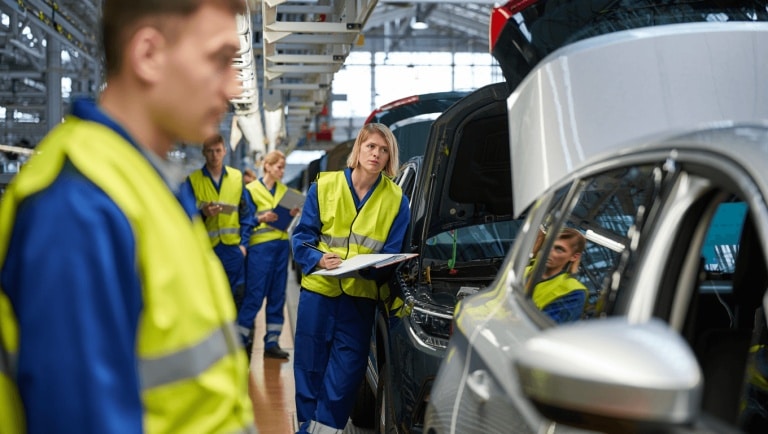 Labour urged to make deal with EU to protect £70bn car industry ahead of new Brexit rules
