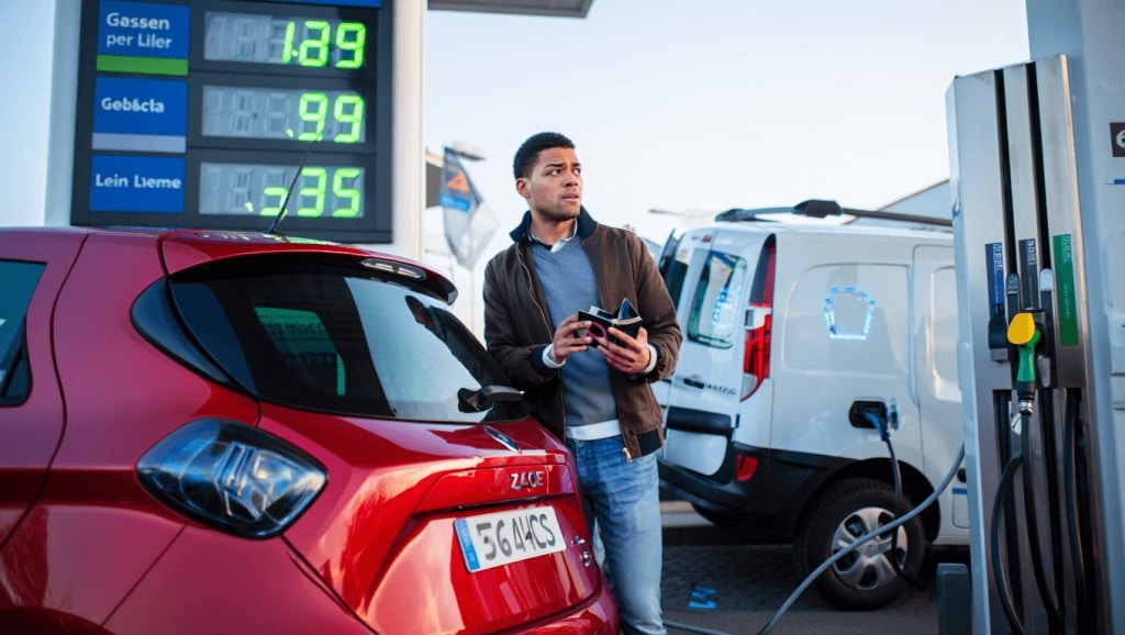 Major car brand sees 'seismic shift' in demand for EVs as drivers panic over fuel costs