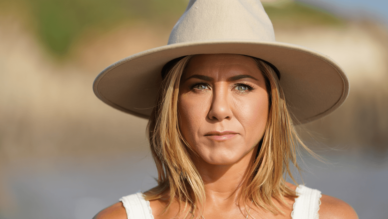 Jennifer Aniston’s Playful and Packable Accessory Doubles as Sun Protection — Shop Similar Canvas Hats from $12