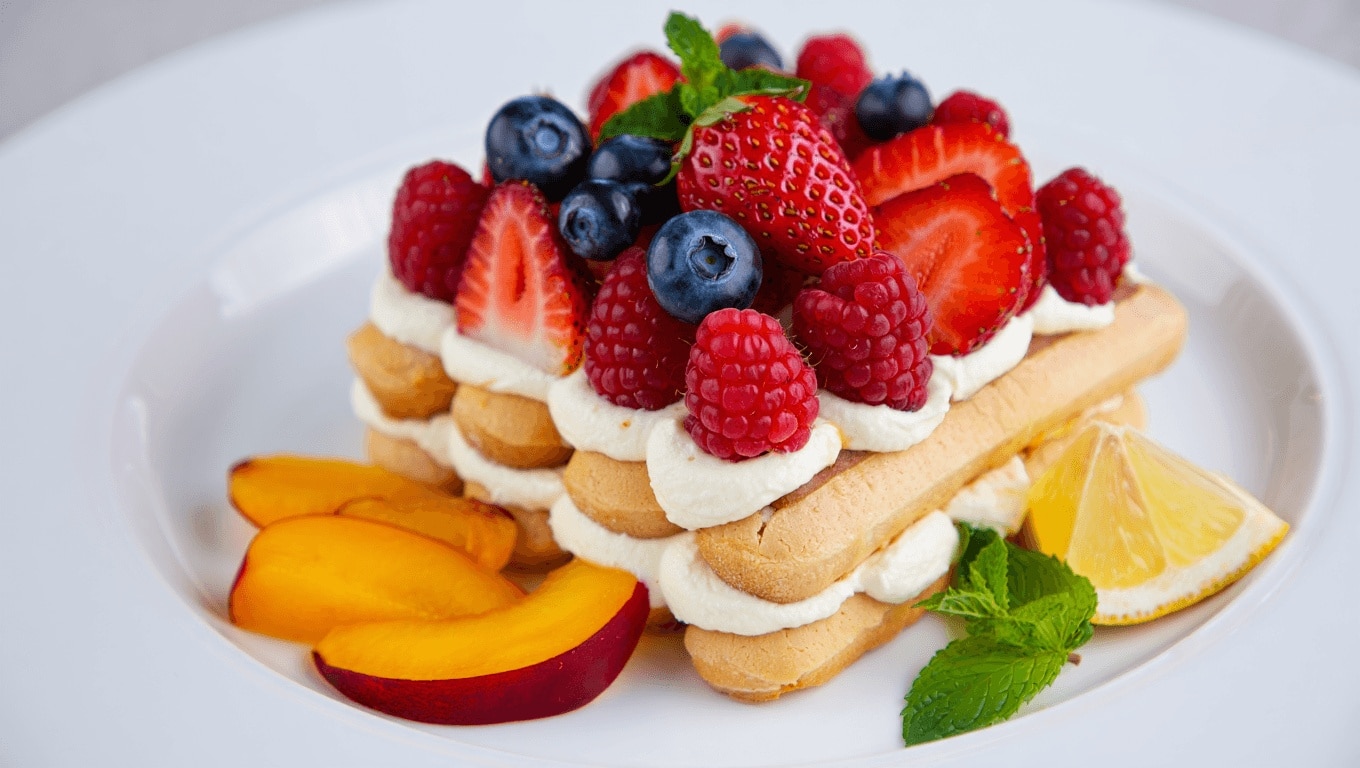 10 recettes pour revisiter le tiramisu avec des fruits