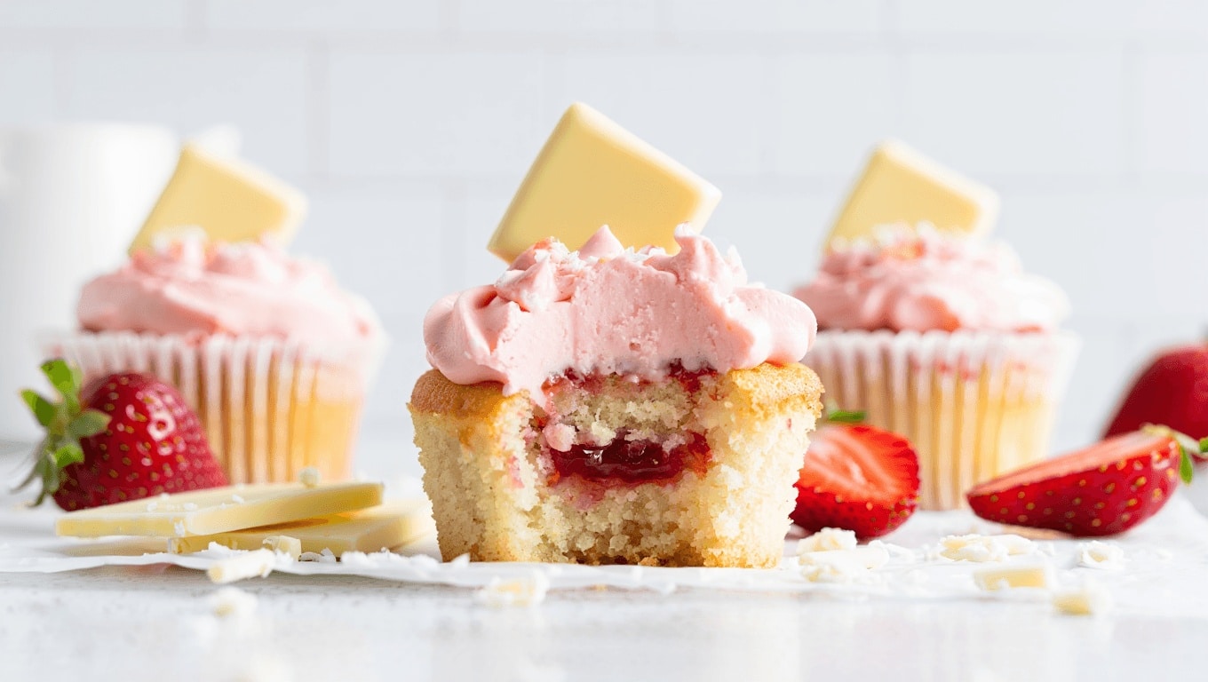 White Chocolate Strawberry Cupcakes